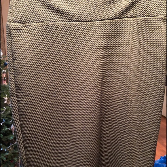 LuLaRoe Cassie Skirt - Picture 1 of 1